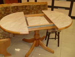 Раздвижной овальный обеденный стол